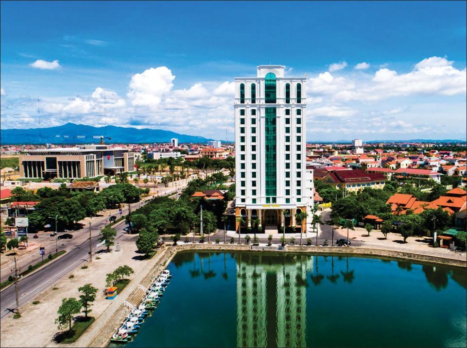 Royal Quang Binh Hotel Dong Hoi Bagian luar foto