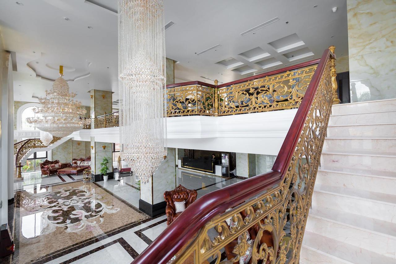 Royal Quang Binh Hotel Dong Hoi Bagian luar foto